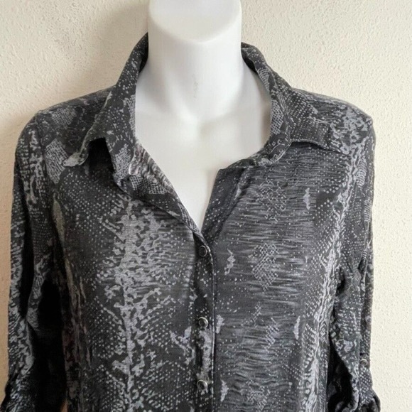 David Cline Style 4823‎ Snap Down Snake Print Shirt Dress Size Black Gray - Picture 2 of 9